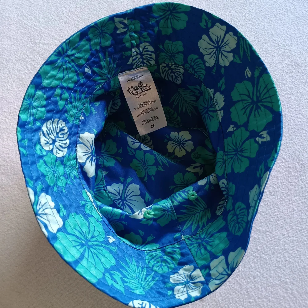 Uvskinz Sz 2T Kids Blue Bucket Hat (Little Flaw On Top.. See Photos)